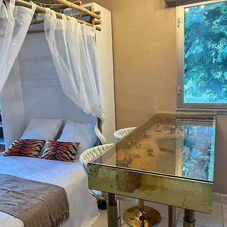 Safari Chic Sur Le Port Du Cap D'agde Lejlighed Agde